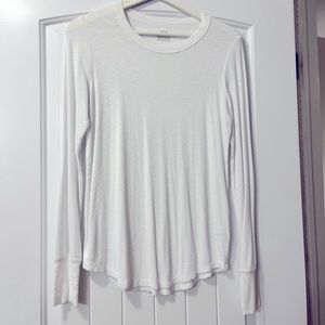 Aerie long sleeved t-shirt